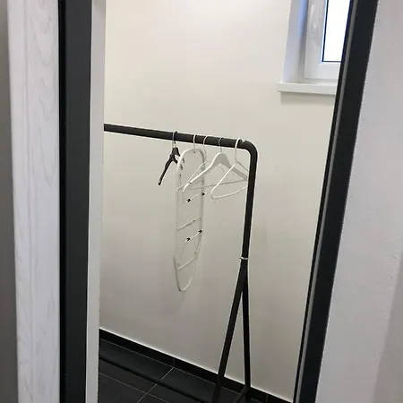 Apartmans For 2 Or 6 Peoples 12 Min By Walk From The Center Apartment