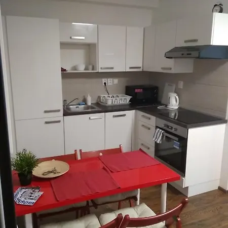 Apartmans For 2 Or 6 Peoples 12 Min By Walk From The Center