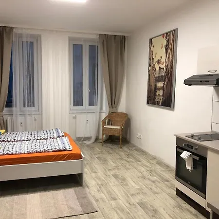 Apartmans For 2 Or 6 Peoples 12 Min By Walk From The Center