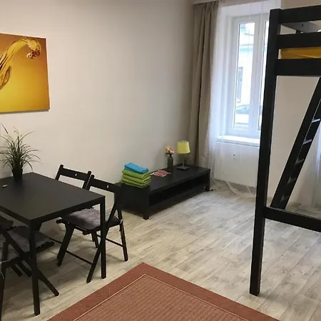 Apartment Apartmans For 2 Or 6 Peoples 12 Min By Walk From The Center
