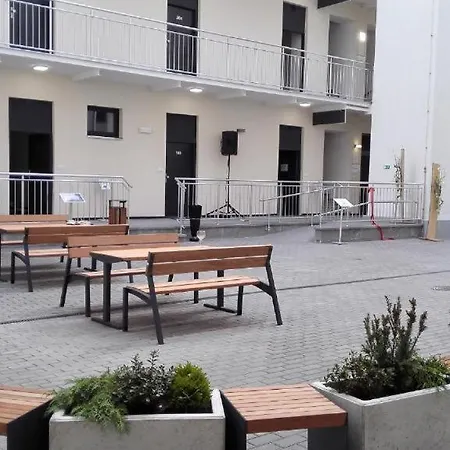 Apartmans For 2 Or 6 Peoples 12 Min By Walk From The Center Apartment