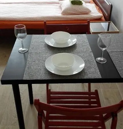 Apartmans For 2 Or 6 Peoples 12 Min By Walk From The Center Apartment