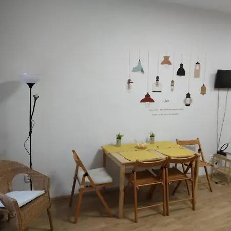 Apartmans For 2 Or 6 Peoples 12 Min By Walk From The Center