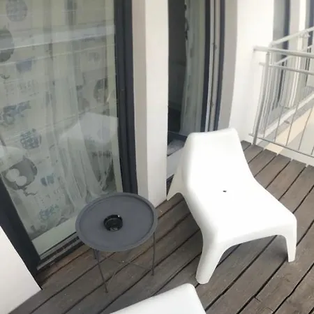Apartmans For 2 Or 6 Peoples 12 Min By Walk From The Center Apartment *