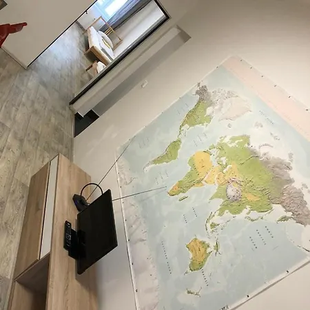 Apartmans For 2 Or 6 Peoples 12 Min By Walk From The Center Apartamento *