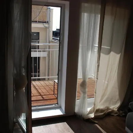 Apartmans For 2 Or 6 Peoples 12 Min By Walk From The Center Apartamento Brno