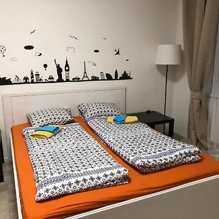 Apartamento Apartmans For 2 Or 6 Peoples 12 Min By Walk From The Center Brno